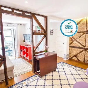 Apartamento Typical Bairro Alto